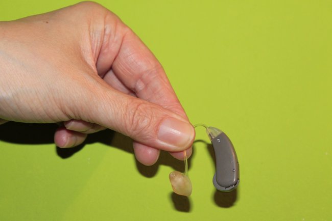 Hearing Aid Assistance for Seniors via Medicare: A Comprehensive Guide