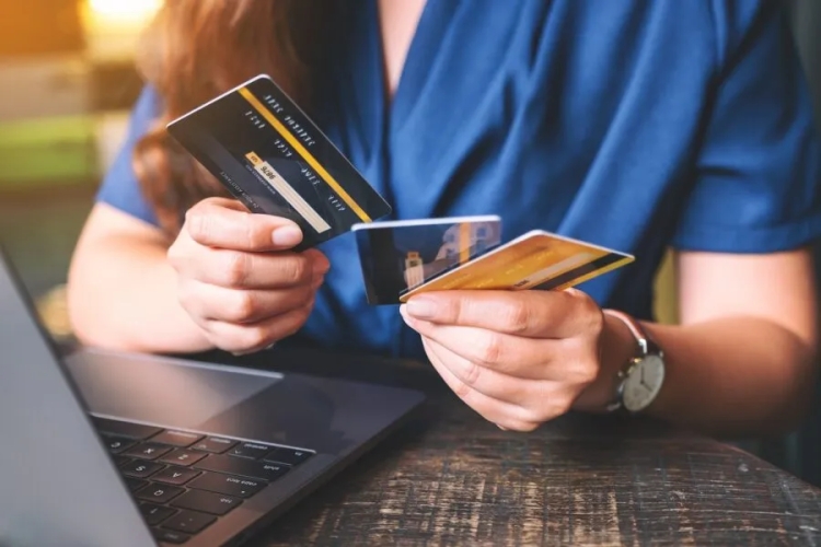 Tips For Effective Credit Card Use: Maximizing Benefits and Avoiding Pitfalls